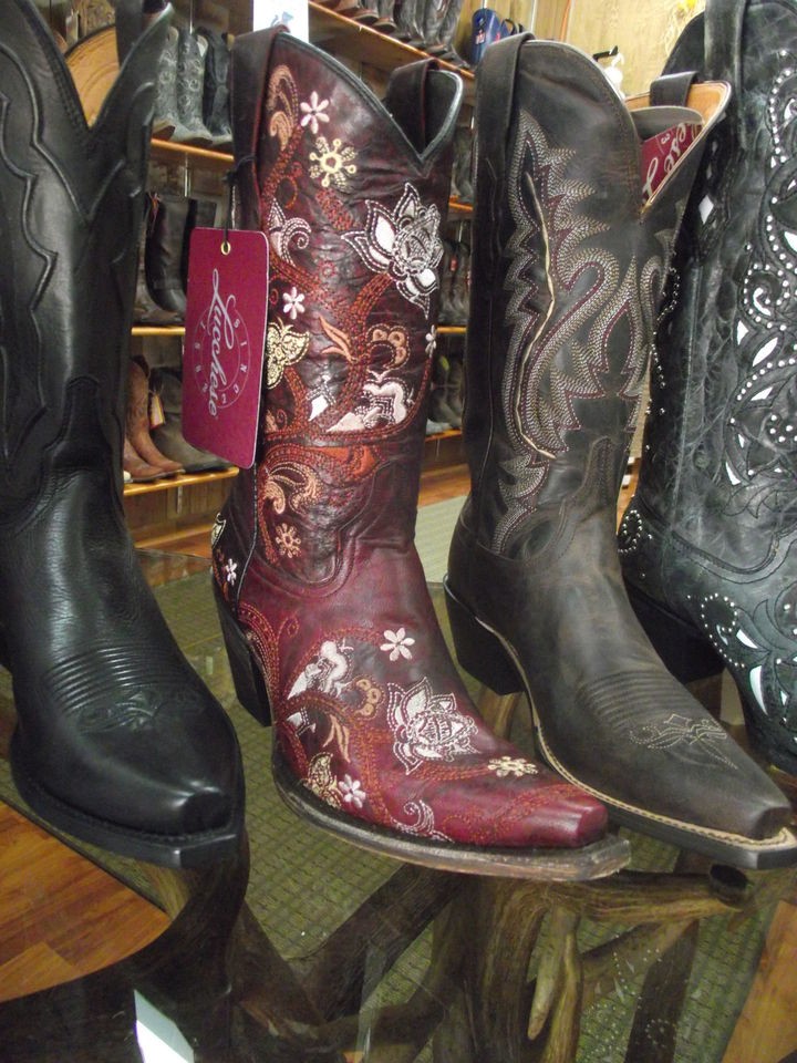 Lucchese Gardenia Floral Red Oklahoma Calf M5025