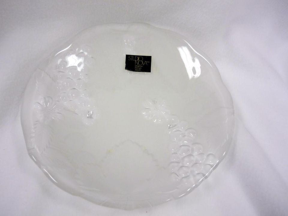 STUDIO NOVA (JAPAN) FROSTED CRYSTAL BOWL 8 STRAWBERRY GRAPES W 