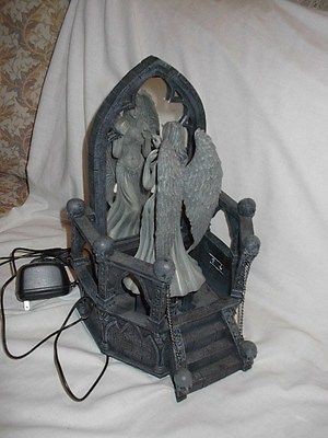 GOTHIC VAMPIRE FOUNTAIN DEVIL FOG SMOKE MISTING FOUNTAIN W/ LIGHT 