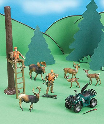 16 PIECE DEER HUNTER TOY SET. Includes DEER, MOOSE, MEN , ATV and 