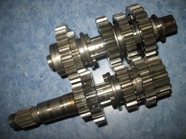 TRANSMISSION GEAR BOX 1985 HONDA CR250R