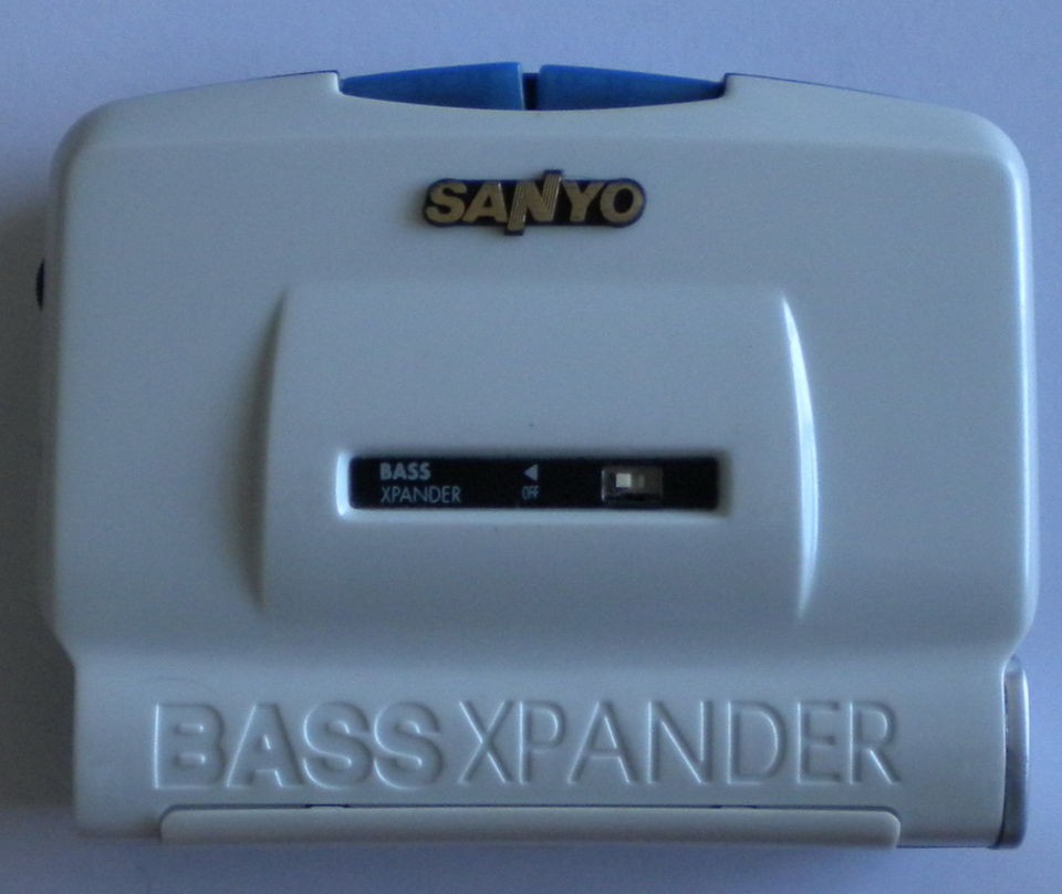 sanyo cassette player in Portable Audio & Headphones