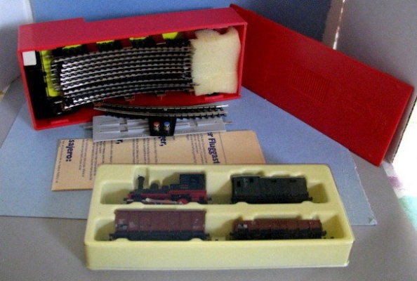 Lufthansa Train Set MIB. Minitrix. Made in the Fed. Rep. Of 