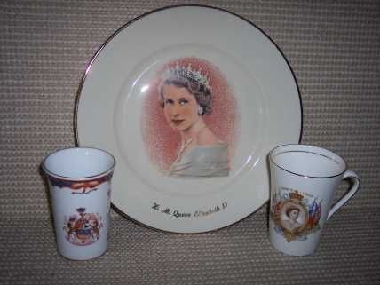 queen elizabeth coronation plate in Historical Memorabilia