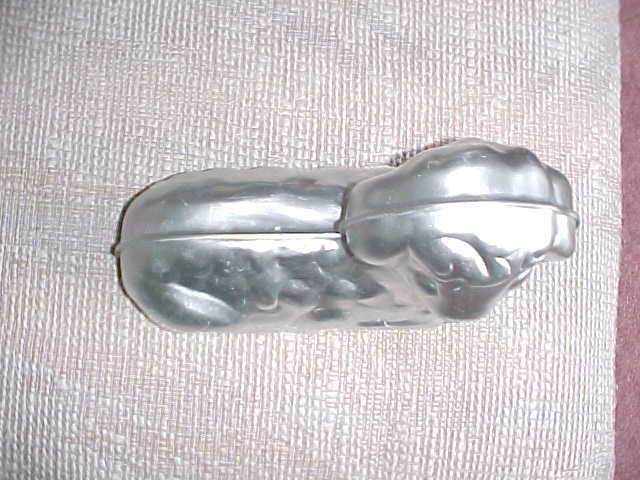   VINTAGE DOUBLE SIDED ALUMINUM LAMB CAKE MOLD READY TO SHIP FOR EASTER
