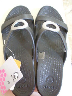   Crocs Sanrah W size 9 similiar to Adara NEW flip flop slide on flats