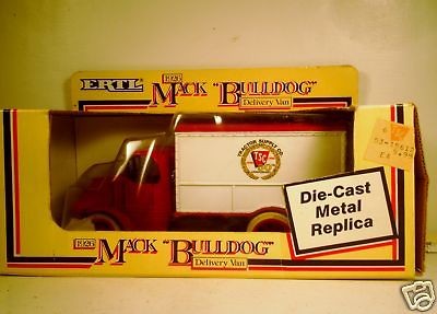 ERTL 1926 MACK BULLDOG TRACTOR SUPPLY CO. TSC DIE CAST