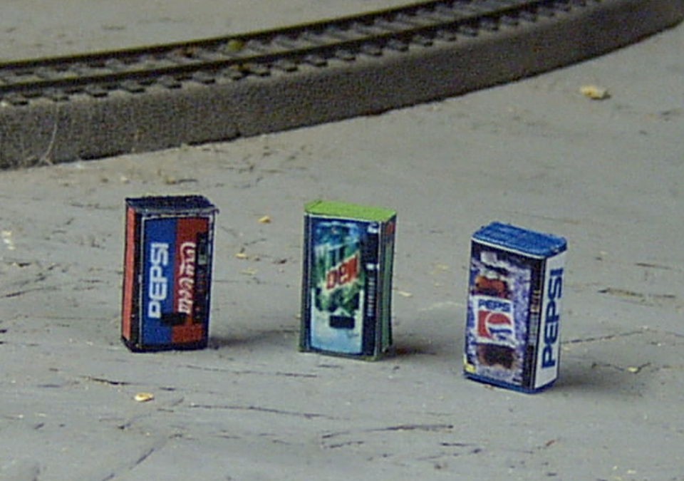 HO SCALE TRAINS CIRCUS CARNIVAL 3 SODA MACHINES CUSTOM