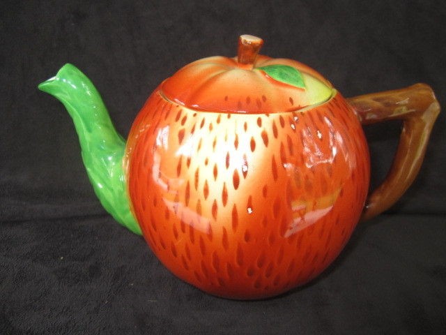 APPLE TOMATO TEAPOT VERY COLORFUL MARUHON WARE MADE JAPAN