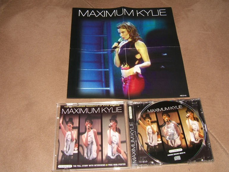 Maximum Kylie The Unauthorised Biography of Kylie Minogue audio CD