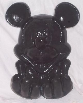 MICKEY MOUSE BIRDFEEDER,LAT​EX MOLD,CONCRETE/​PLASTER