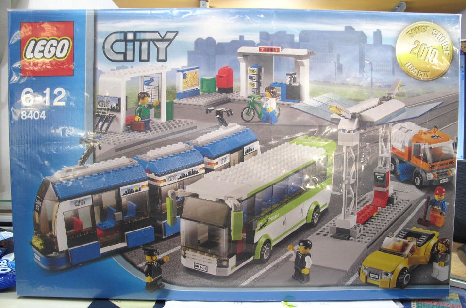   City Public Transport Station Tram Bus 6 figure MISB 2010 Fans Choice