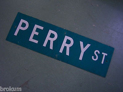 Vintage ORIGINAL PERRY ST STREET SIGN WHITE ON GREEN BACKGROUND 30 X 
