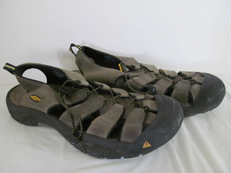 Keen Green Black Sport Sandals Waterproof Men SZ 17 (D3)