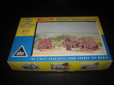 Vintage #5801 AHM 3 HOUSES UNDER CONSTRUCTION WITH JOHN ~ HO Scale 