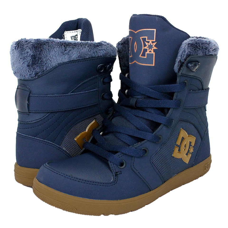 DC STRATTON LADIES WINTER BOOTS 302866 DC NAVY / GUM (DGU) £79.99