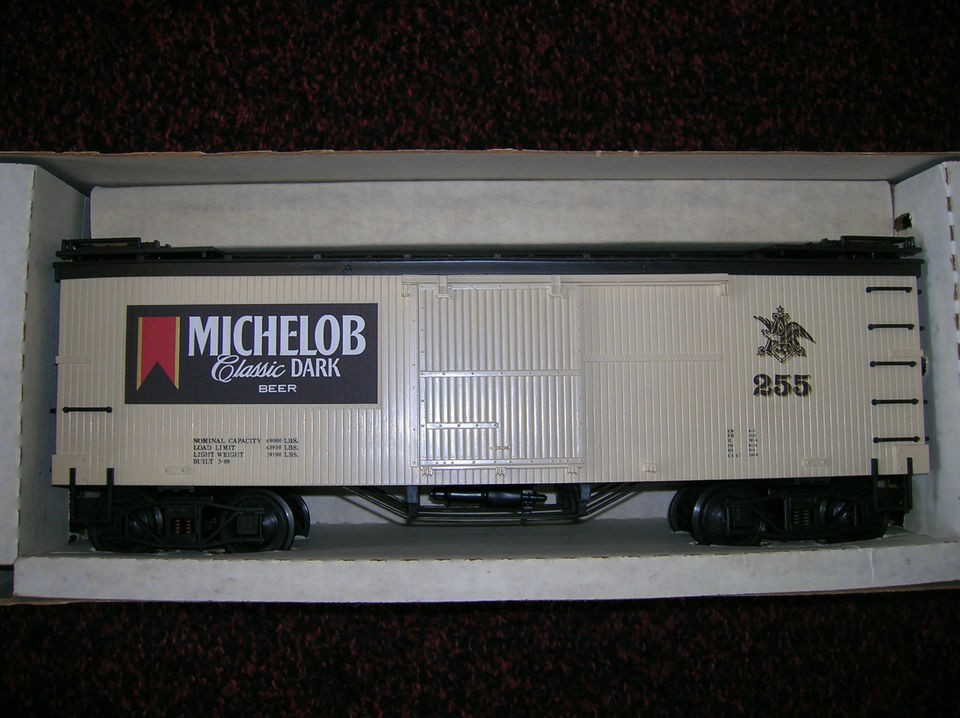 Delton Lines Michelob Box Car # 4255A5