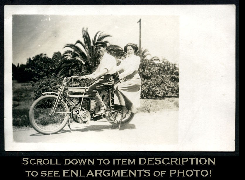 COUPLE on EXCELSIOR MOTORCYCLE 1910s VINTAGE MOTORCYCLE PHOTO