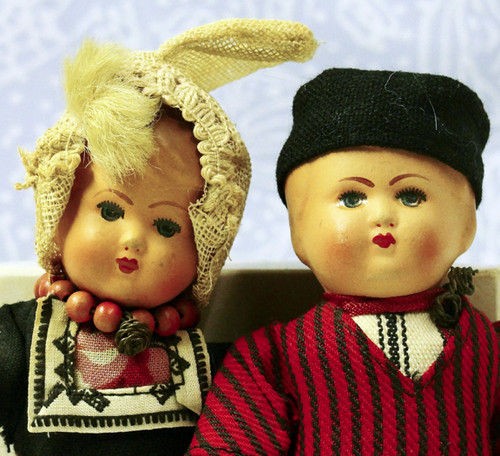 EXCELLENT PAIR OF 7” BISQUE HEAD DUTCH DOLLS