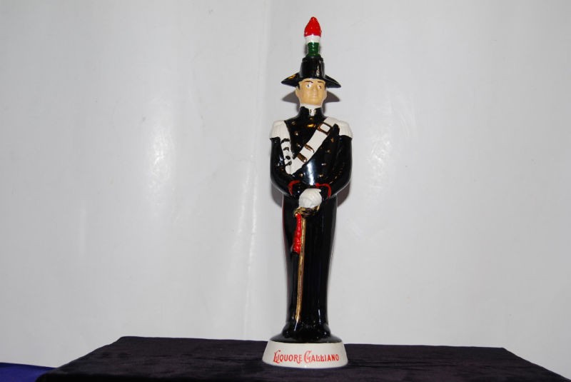 LIQUORE GALLIANO 14 IN TALL SOLDIER DECANTER (S2510)