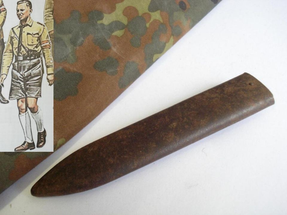 WWII ORIGINAL GERMAN YOUTH SCOUT KNIFE METAL SCABBARD