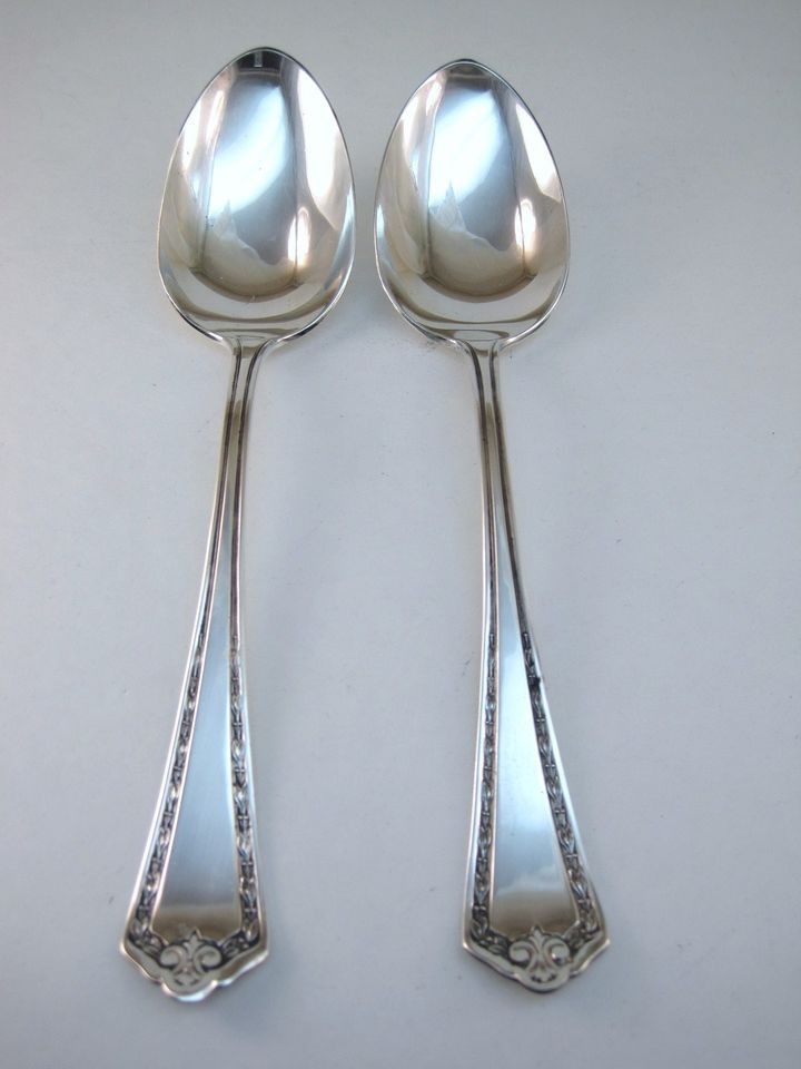 International HAMPDEN 2 Serving Spoons aka Tablespoons Wm Rogers 