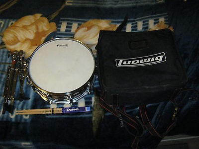   SNARE DRUM 10 LUG W/CASE W/STAND W/STICKS DRUMS MUSIC PERCUSSION