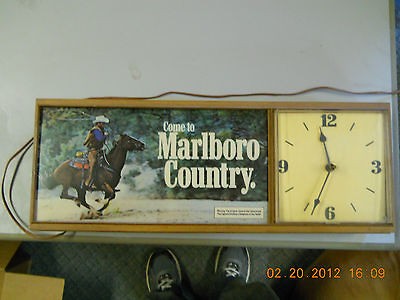 Green Edition Marlboro Fluorescent Wall Clock Works