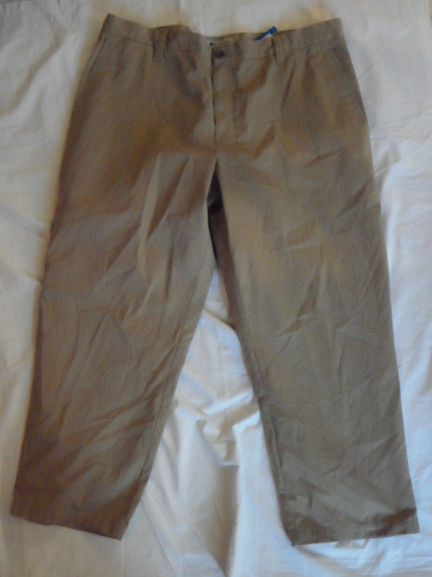 NWT Mens COLUMBIA IRON Mountain II Pant 44 x 30 Tan Khakis