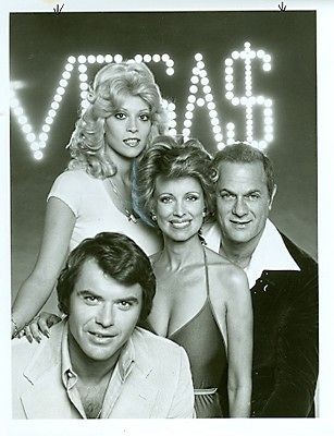 JUDY LANDERS PHYLLIS DAVIS BUSTY CLEAVAGE ROBERT URICH VEGAS 1978 ABC 