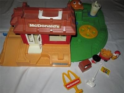 Vintage Fisher Price Little People McDonalds Restaurant Ronald 2552