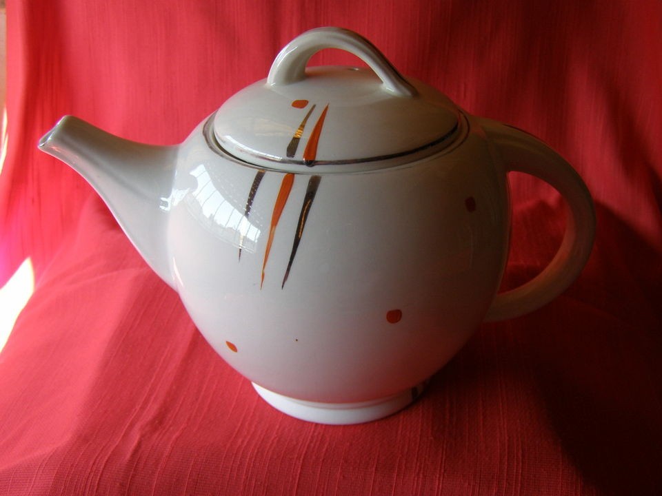 TAMS WARE LONGTON CERAMIC PORCELAIN TEA POT