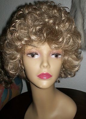 WIG ELURA BLEND BLOND STREAKED WIG