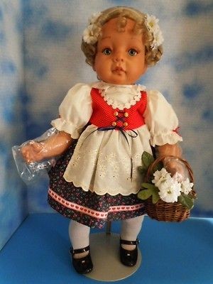 zook 22 vinyl gretel blonde girl w basket 