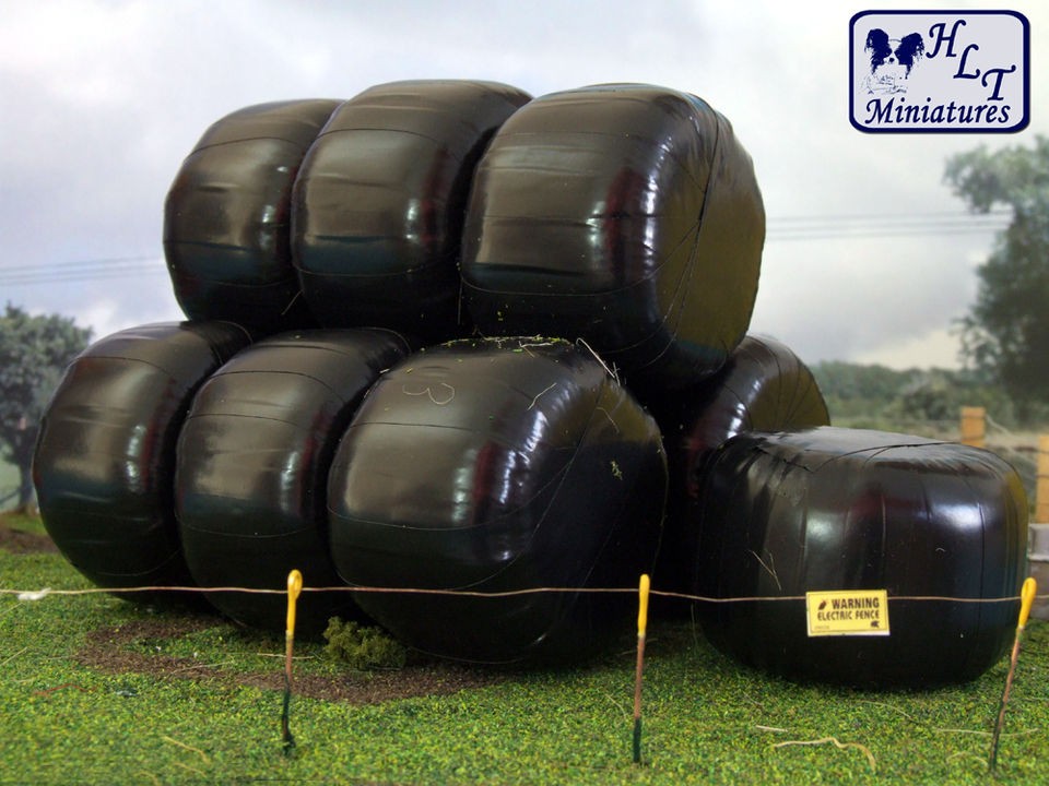 MODEL10 x FARM SILAGE BALES 1/32 SCALE DIORAMA FOR BRITAINS, SIKU 