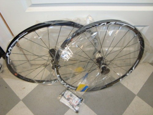 new Shimano WH MT65 26 centerlock or 6 Bolt disc wheelset XT 