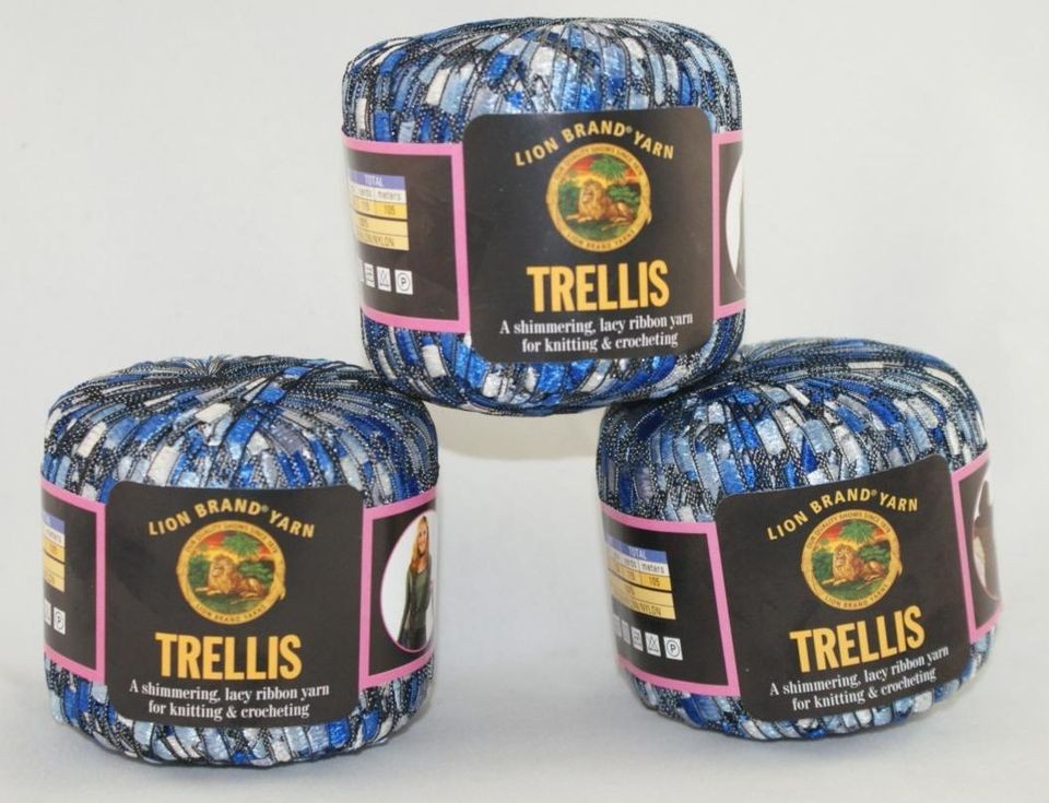   Skein Lion Brand TRELLIS Ribbon Ladder Yarn OCEAN, Great Craft Yarn