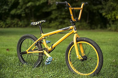 2009 Haro X4     SG Tangerine     BMX Freestyle RARE Special 