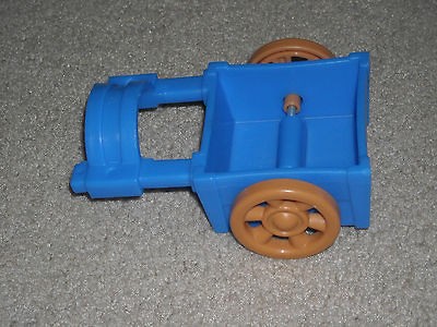 fisher price little people farm blue tractor trailer 