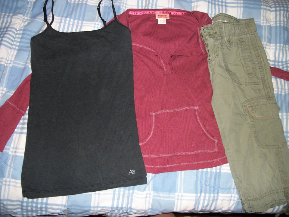 Lot of 3 Girls Aeropostale Tank Mossimo Long Sleeve So Green Capris 7 