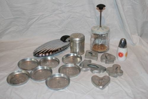 Lot 16 Vintage Mid Century KITCHEN UTENSILS Wholesale Cookie Cutter 