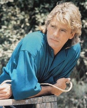 Richard Dean Anderson as Angus MacGyver in MacGyver 24X30 Poster 