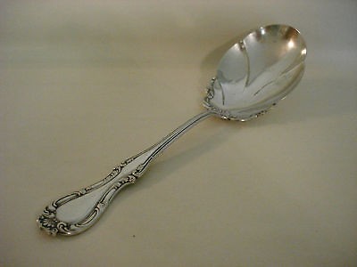 VINTAGE 1835 R.WALLACE A1 SILVERPLATED CRACKER SCOOP / SERVING SPOON