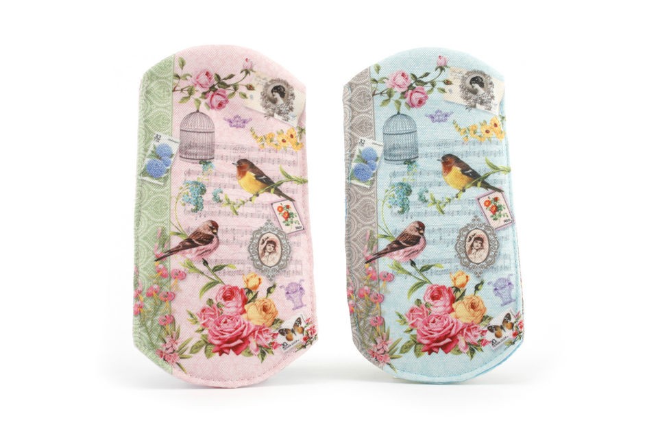 SOFT FLORAL GLASSES/SUNGLA​SSES/SPECTACLE CASE VINTAGE BIRDS/FLOWERS 