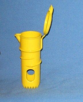   Faucet Tupperware Style Juicer Squeezer  PLEASE SEE VIDEO BELOW