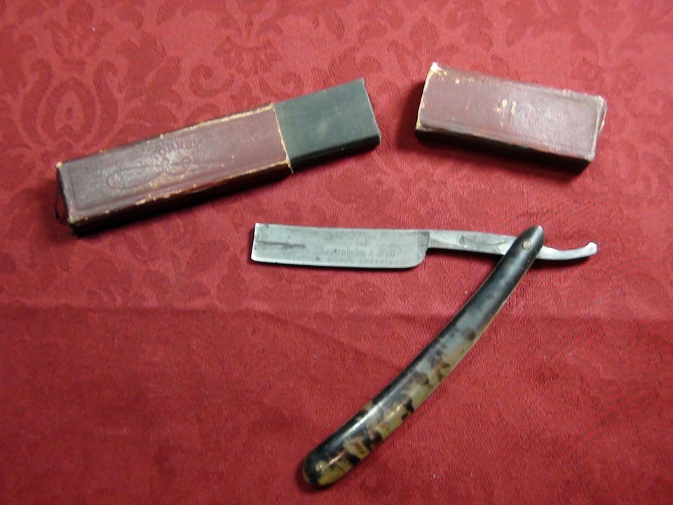 Antique George Wostenholm & Son Sheffield England Straight Razor in 