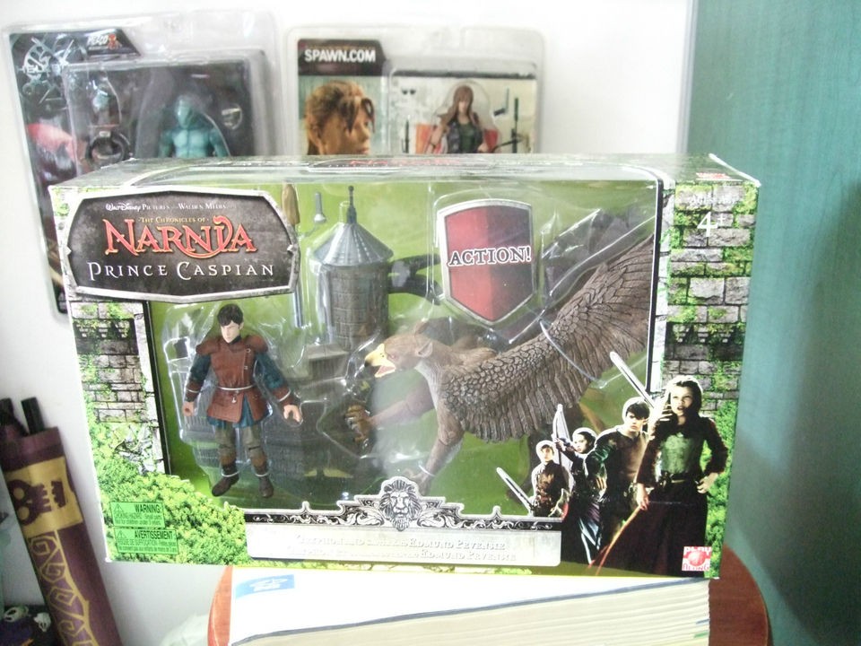 Chronicles of Narnia Castle Raid Gryphon And Edmund Pevensie Set MIB