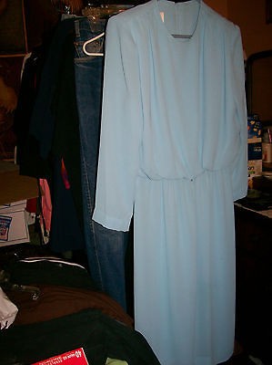 henry lee petites powder blue dress with acc s size large