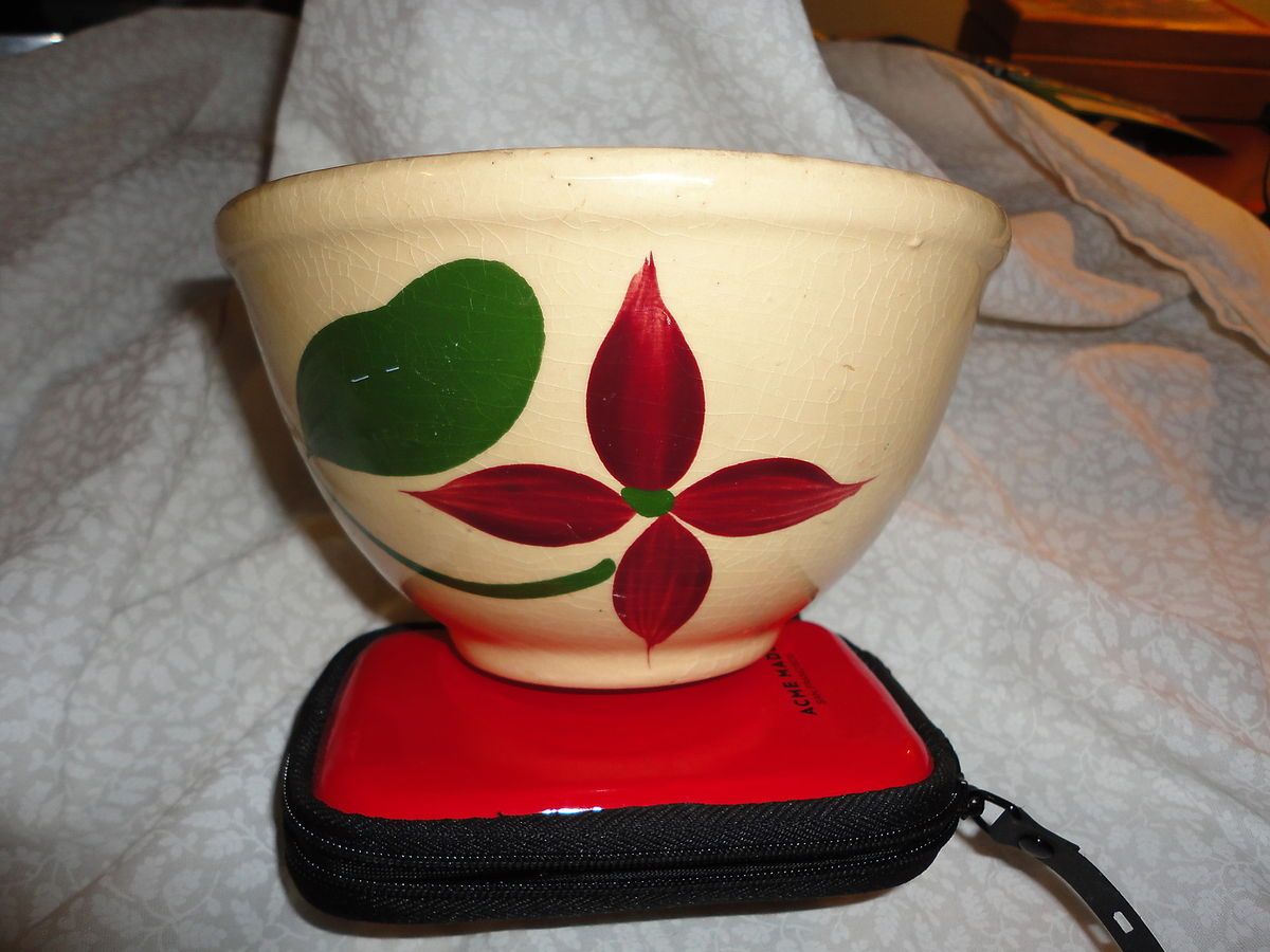 RARE Watt Starflower 4 Point Number 6 Mixing Bowl