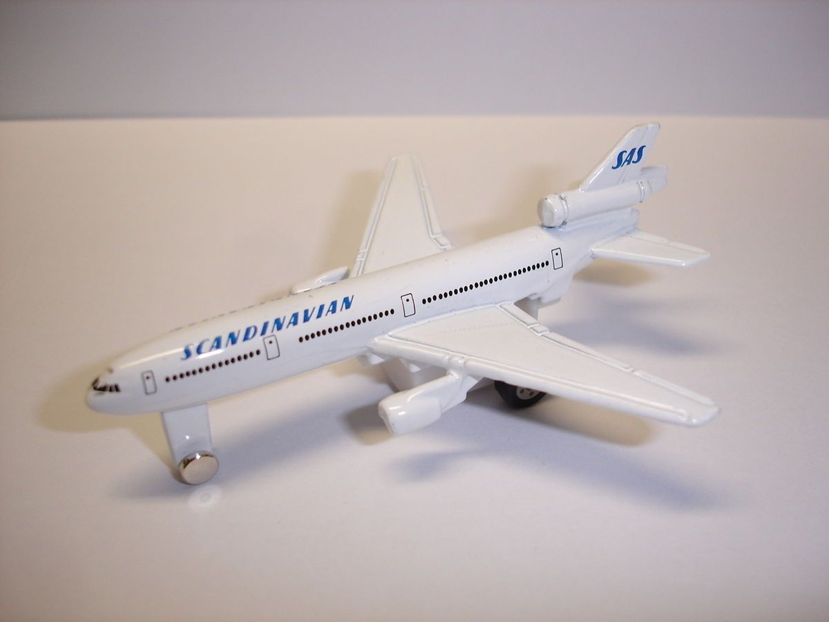 New Scandinavian Airlines Aircraft Plane Airplane Metal Diecast Model 